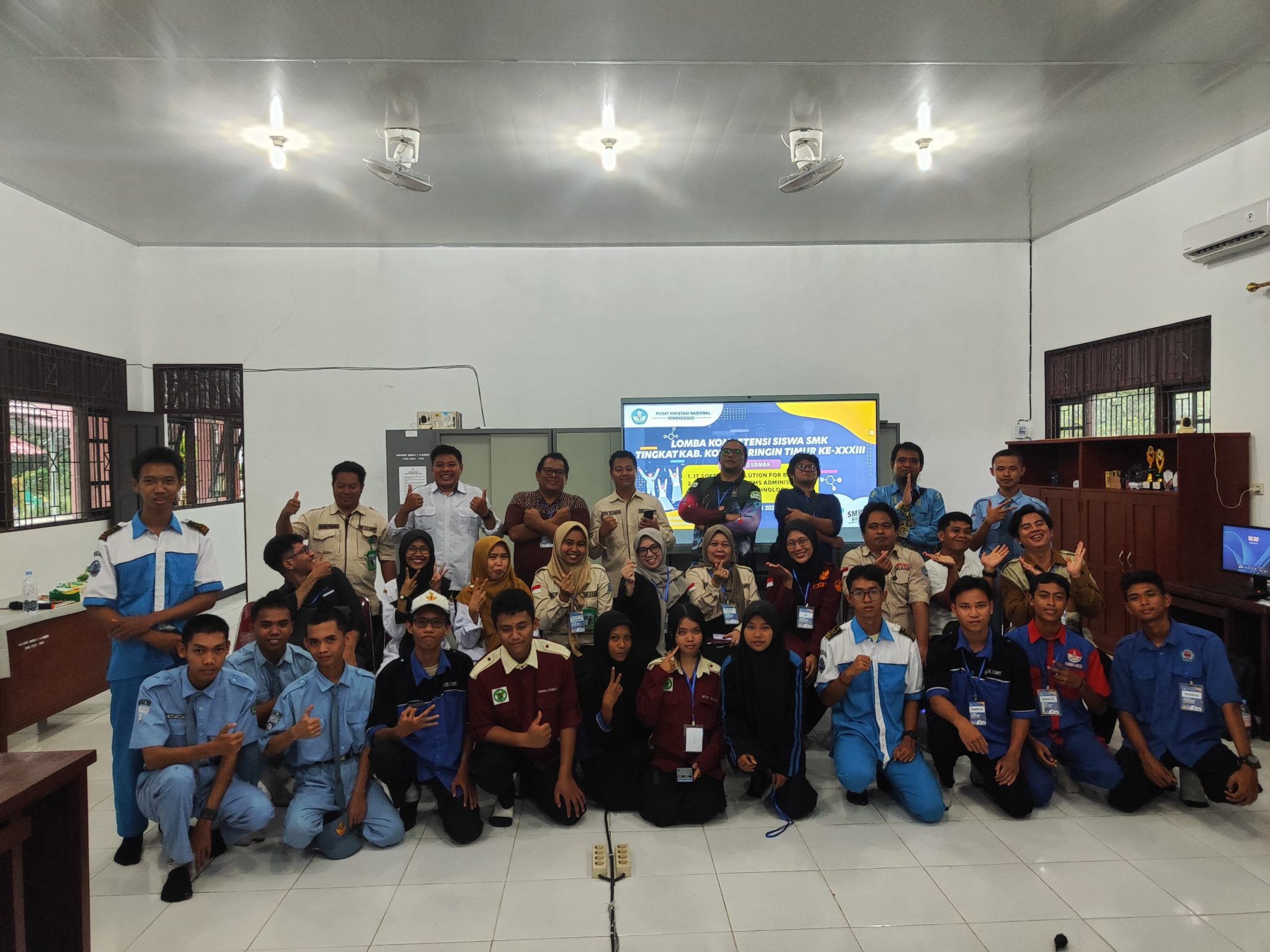 UNDA Dukung Talenta Muda Melalui Peran Juri di LKS SMK KOTIM 2025